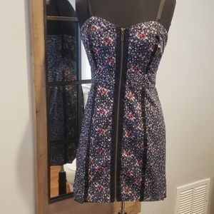 Used Sexy Guess Floral Zip Front Dress